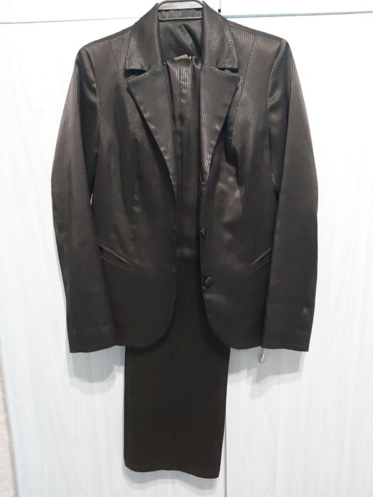 Черен костюм ежедневен дамски