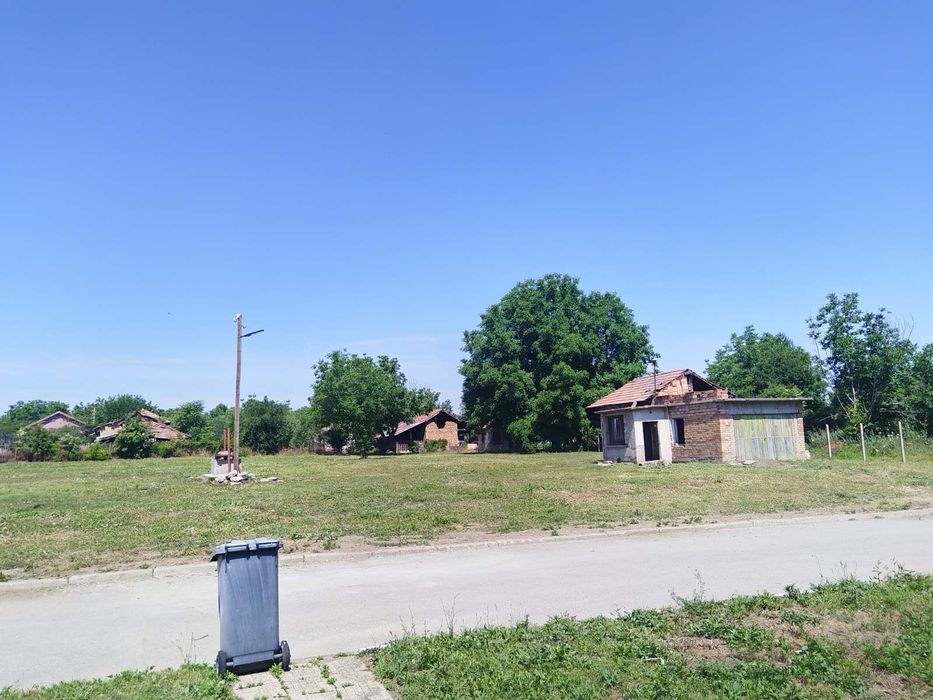 Продава се Парцел в Пордим - 4000 кв.м за 11 €/кв.м - Снимка #1