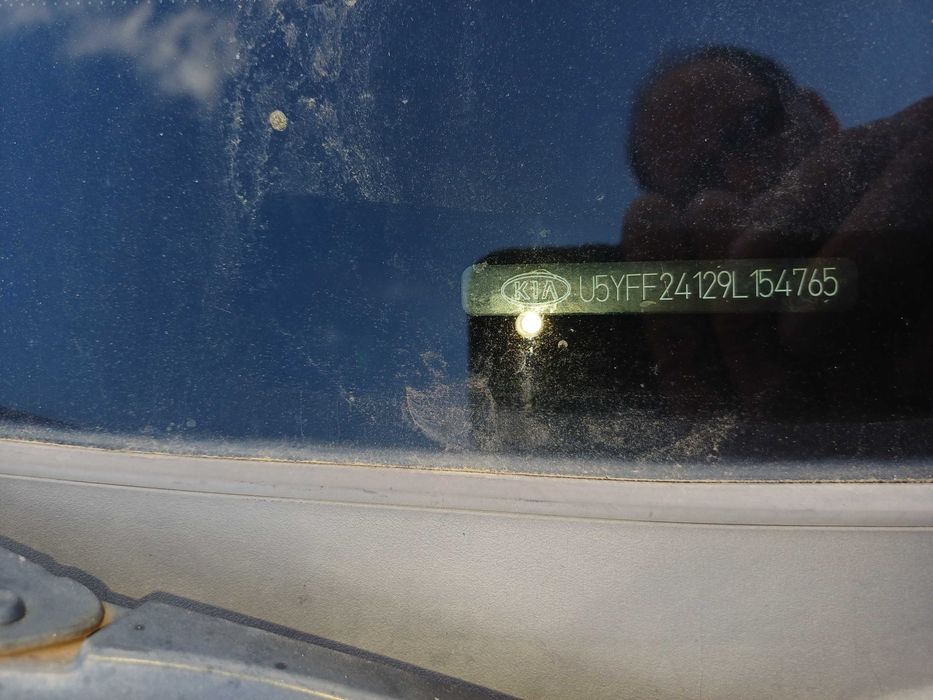 Vand aut Kia, unic conducator unic