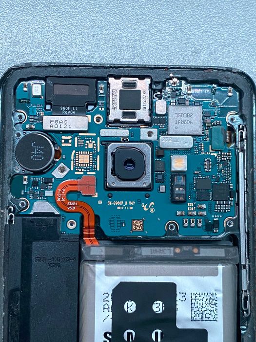 Placa de bază Samsung S9 -64Gb/4Gb RAM -android 10-placa buna !