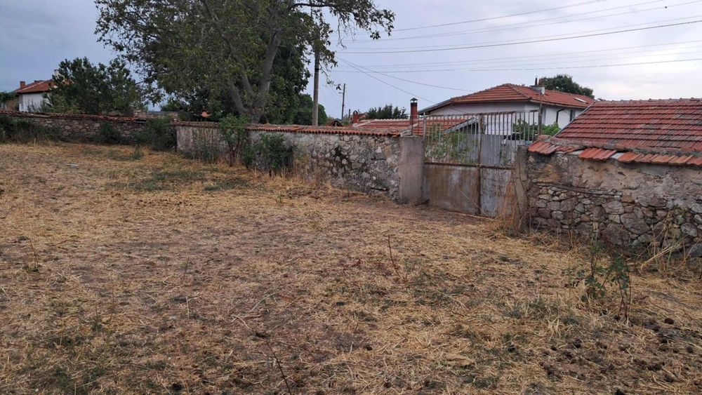 Продава се: парцел с площ 1200 кв.м в с.Иганово