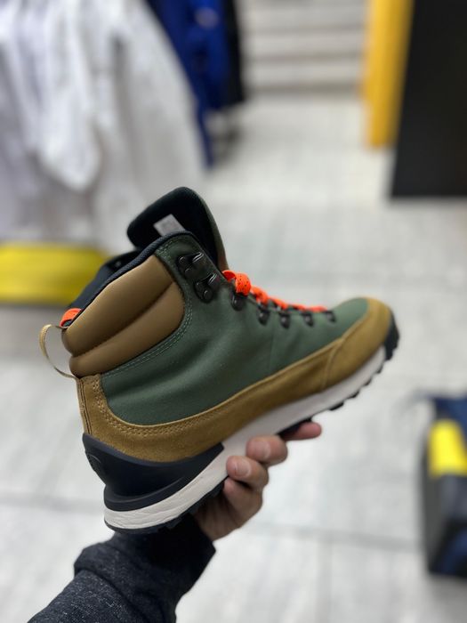 Кроссовки ботинки the north face