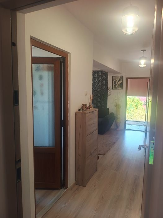 Apartament 2 camere, piața Traian(Vaslui),bloc 2020, etaj 3/4, 61 mp utili+ boxa 8mp.