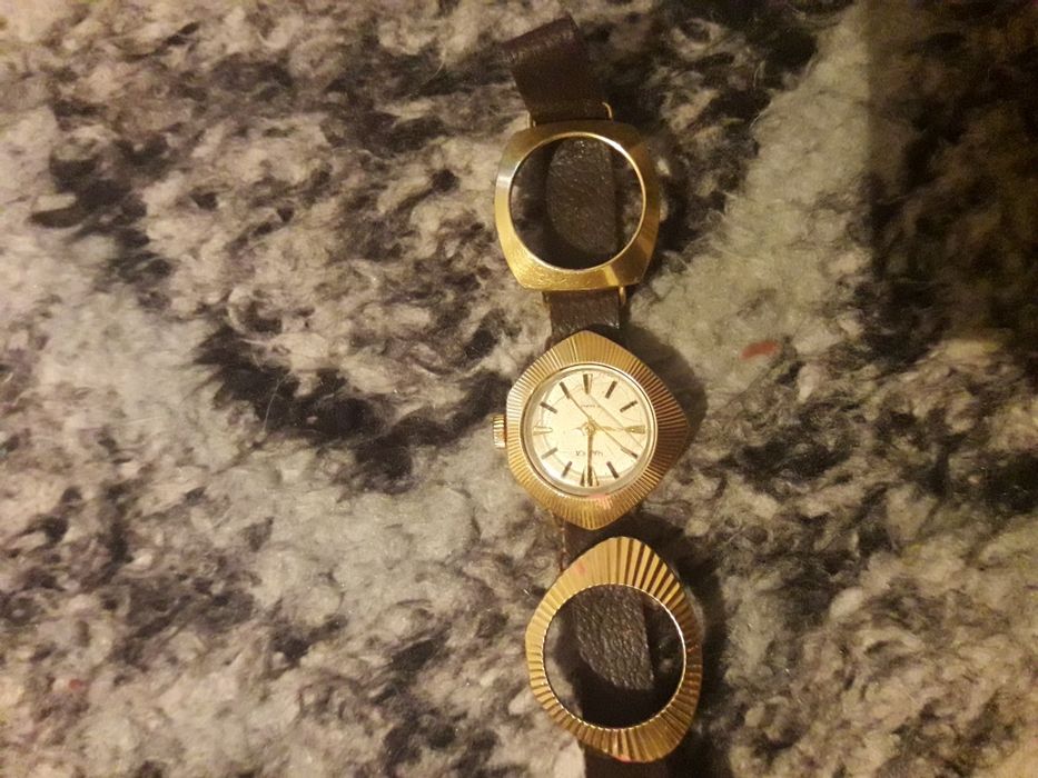 стар часовник