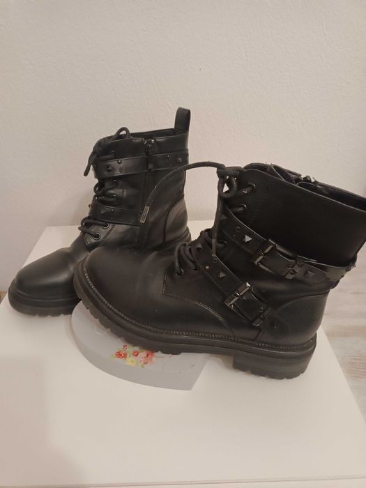 Дамски зимни боти