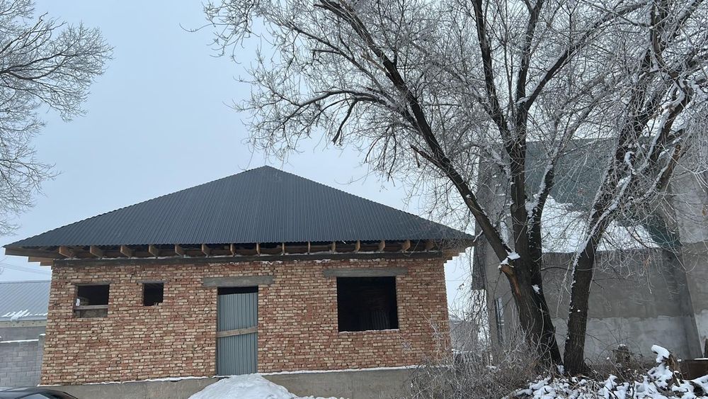 Салынып бітпеген Үй сатылады