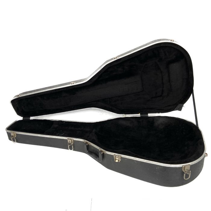 Продажа/обмен гитарные кейсы