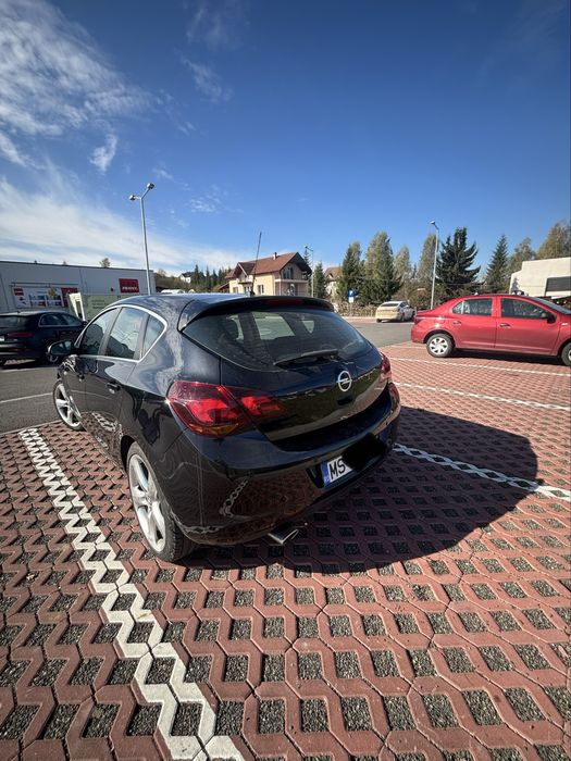 Opel Astra J 1.6 benzina