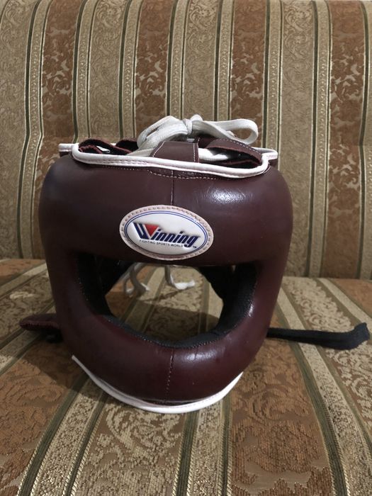 Боксерский шлем с бампером Winning