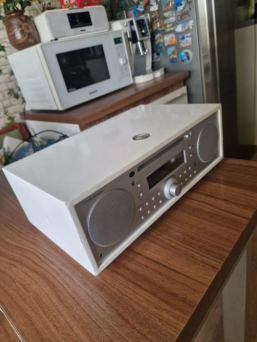 Tivoli audio music system,radio,cd player de top