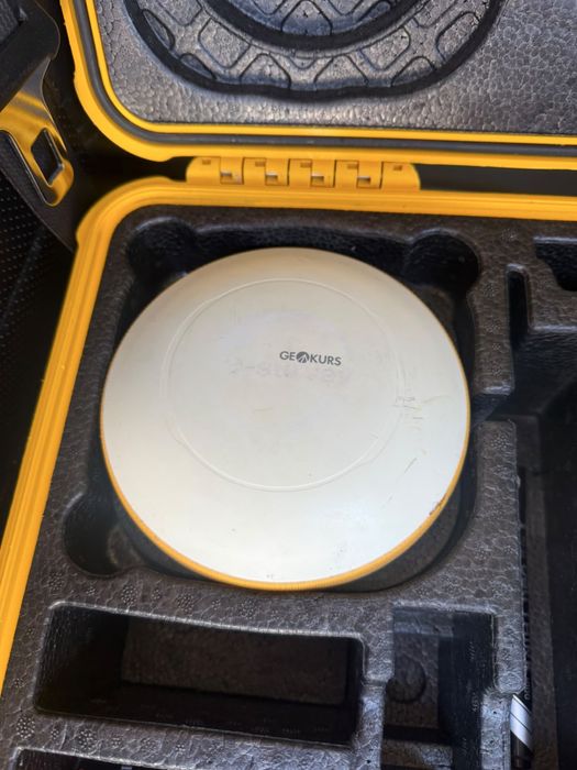 GNSS-приемник E-Survey E300Pro