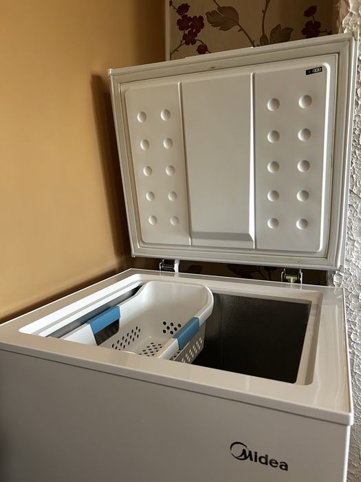 Ladă frigorifică Midea HS-185CEN