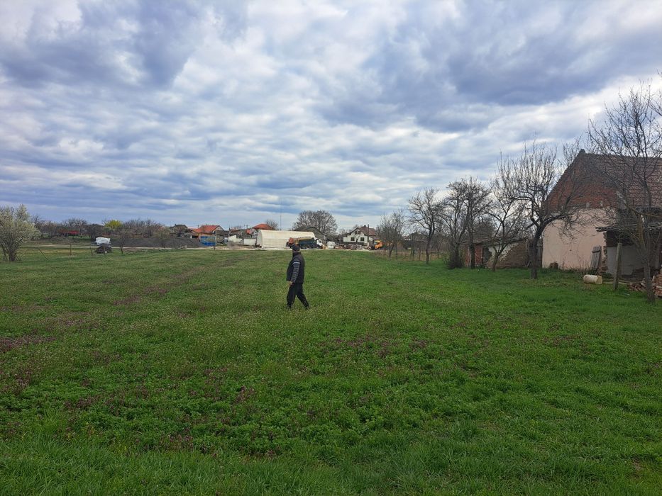 Casa de vânzare situata in Simand pe soseaua Arad#ORADEA  5610 mp