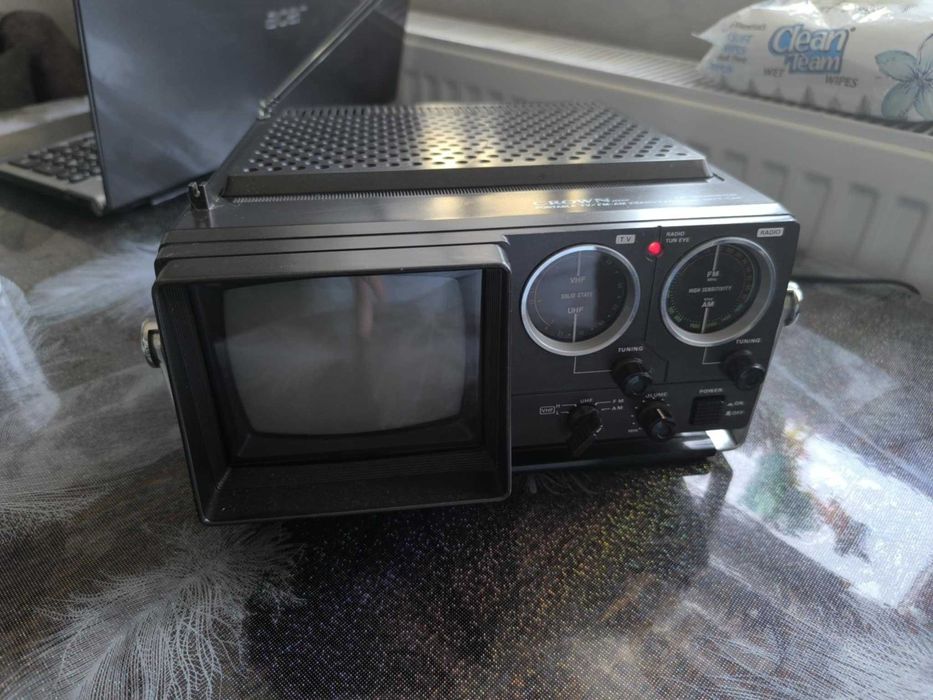 Мини черно-бял телевизор с радио - УНИКАЛНО БИЖУ