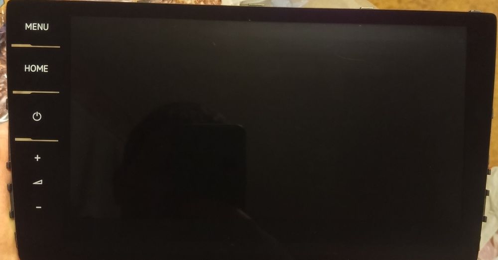 Мултимедия Пасат б8/Холф 8