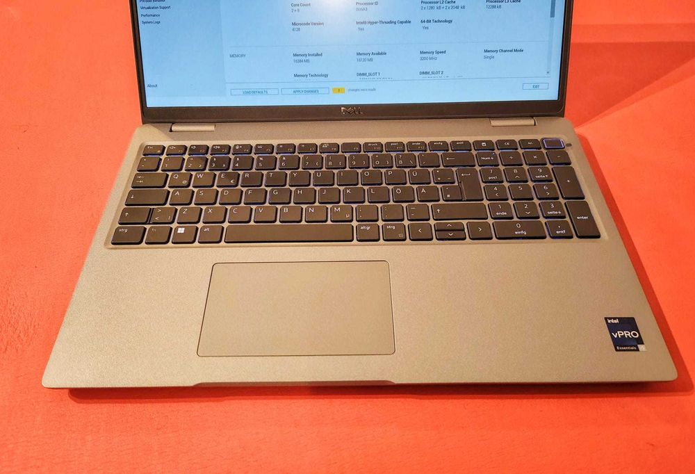 Dell Latitude 5540 i5 1335U 16/32 Gb Display 15.6 baterie 8 ore