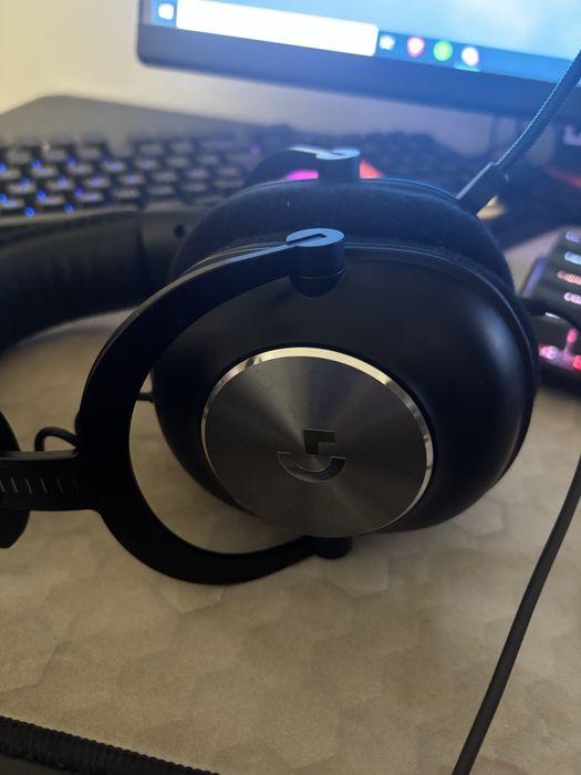 Vând căști logitech g pro x