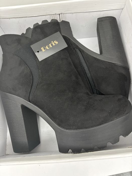 Боте на ток черни