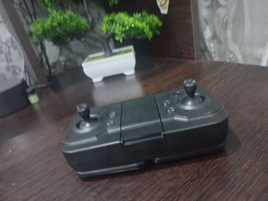 Квадрокоптер почти новый