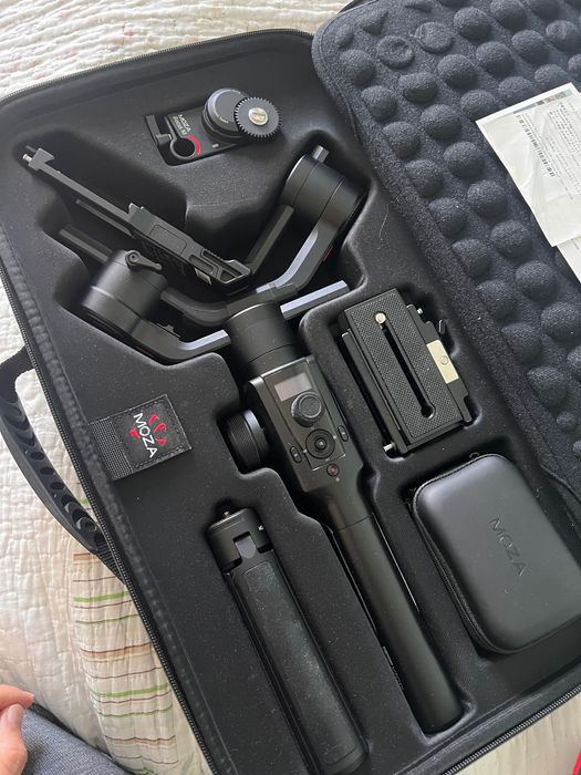 Moza Air 2 Gimbal - стабилизираща система за FULL FRAME апарати