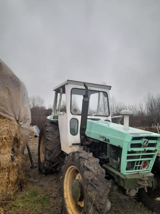 Vând tractor bun