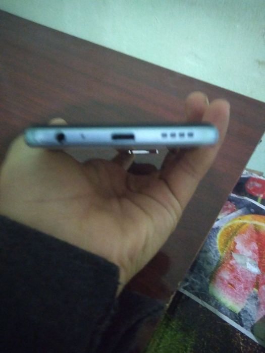 Vivo Y21         ((-64 talik)) 900.000ming