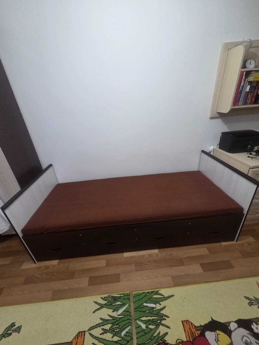 Продам кровать. Торг есть