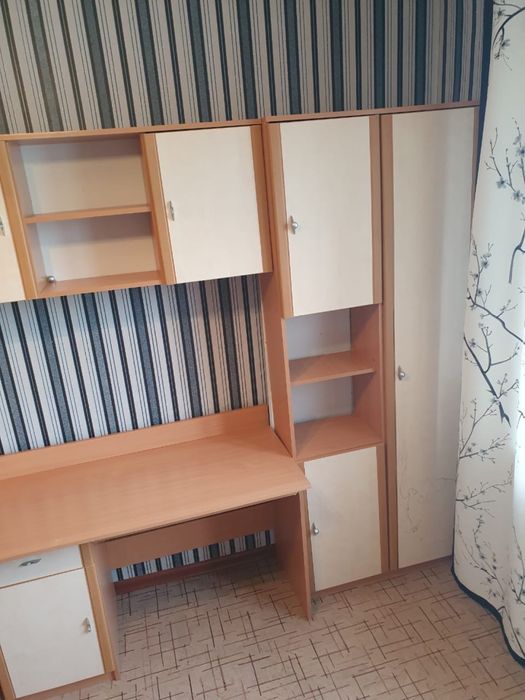 Продам стенку шкаф плдрастковая