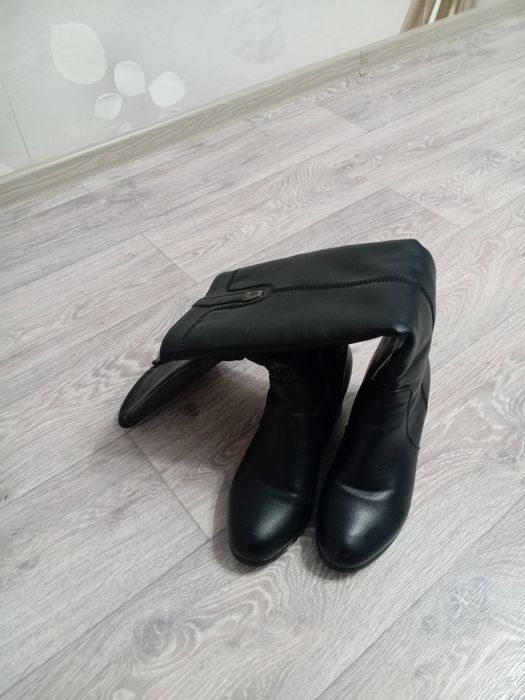 Продам в отличном качестве обувь