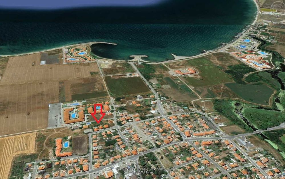 Парцел за жилищно строителство в Ахелой