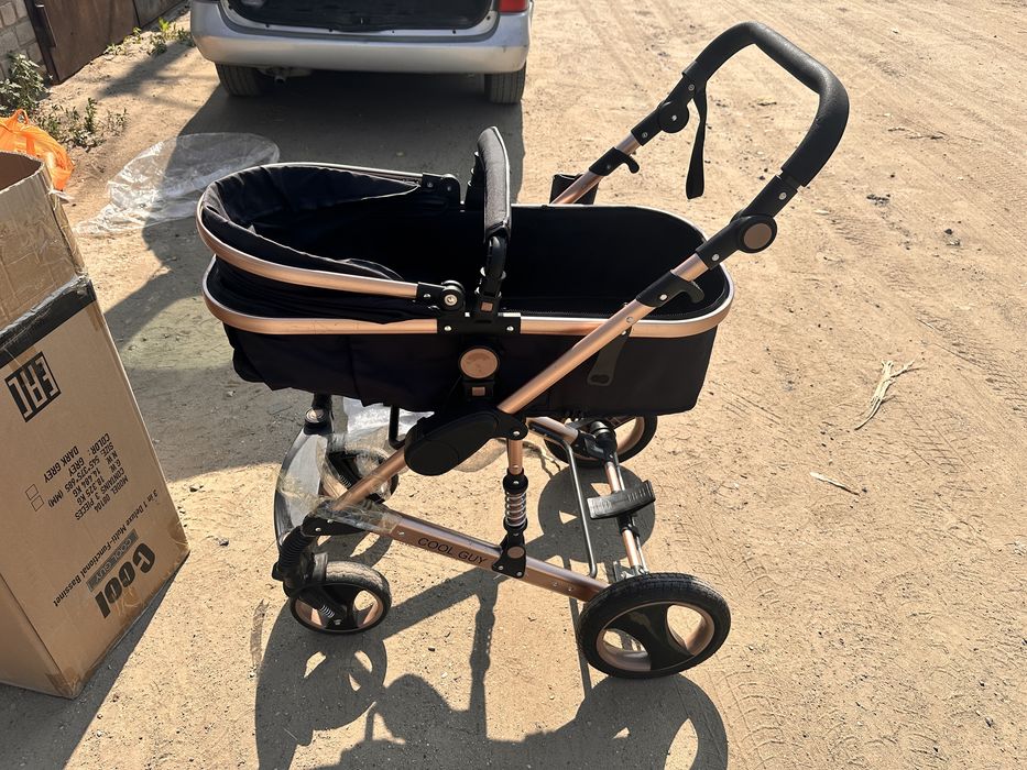 Коляска для детей , новая