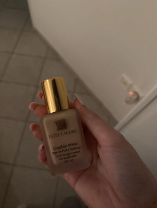 Fond de ten estee lauder varianta veche