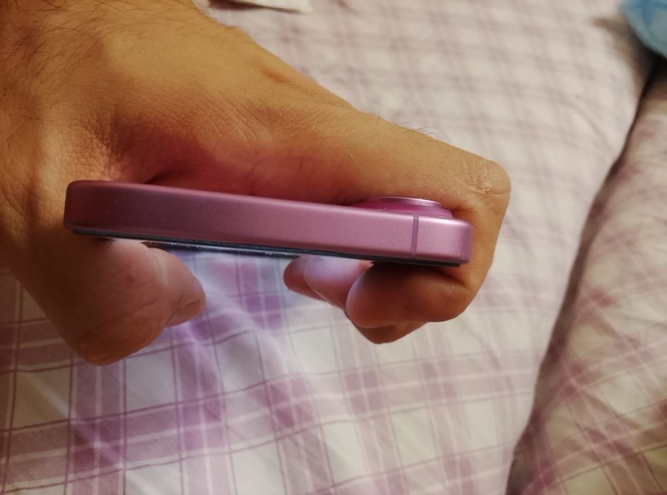 iPhone 16 256gb.