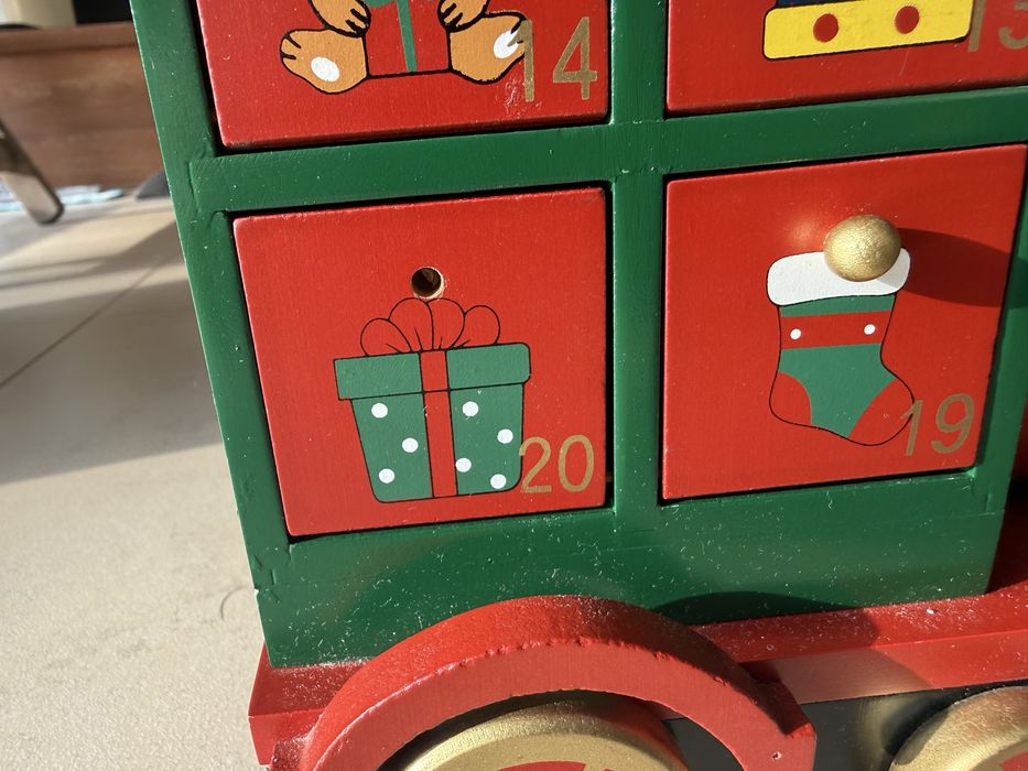 Коледно Влакче Календар