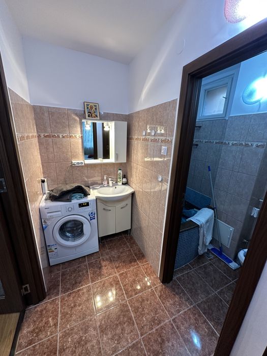 Proprietar inchiriez apartament 3 camere mobilat-utilat complet