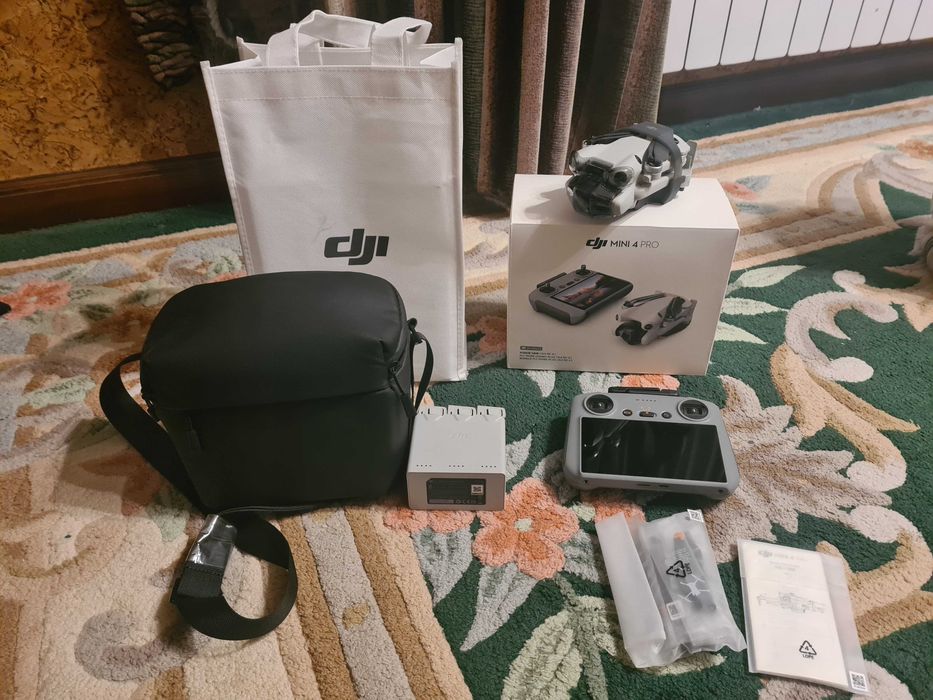 Dji mini 4 combo