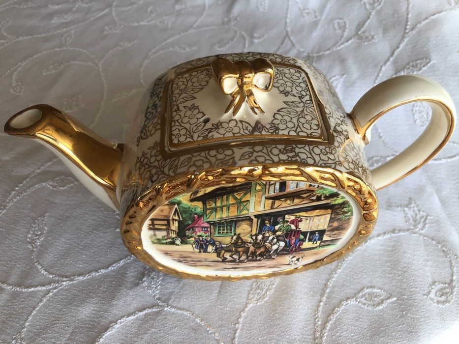Уникален английски порцеланов чайник Sadler (1937-1947г.), рядкост, музеен клас, много запазен