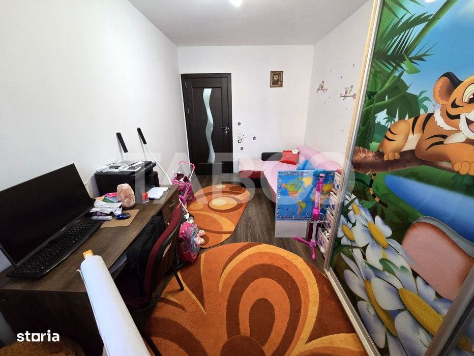 Apartament decomandat 3 camere 2 bai balcon etaj 1 Arhitectilor Sibiu