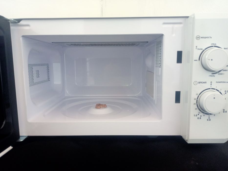 Микроволновка ARG 20L с грилем