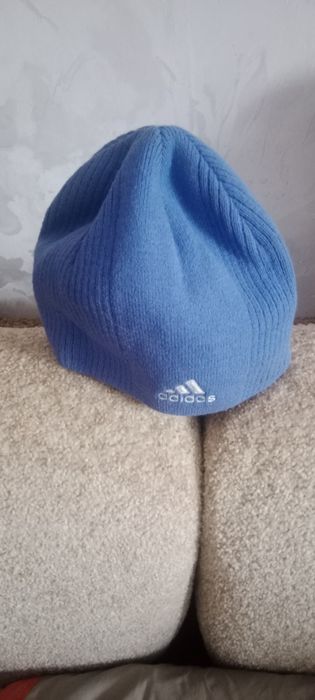 Шапки новые недорого