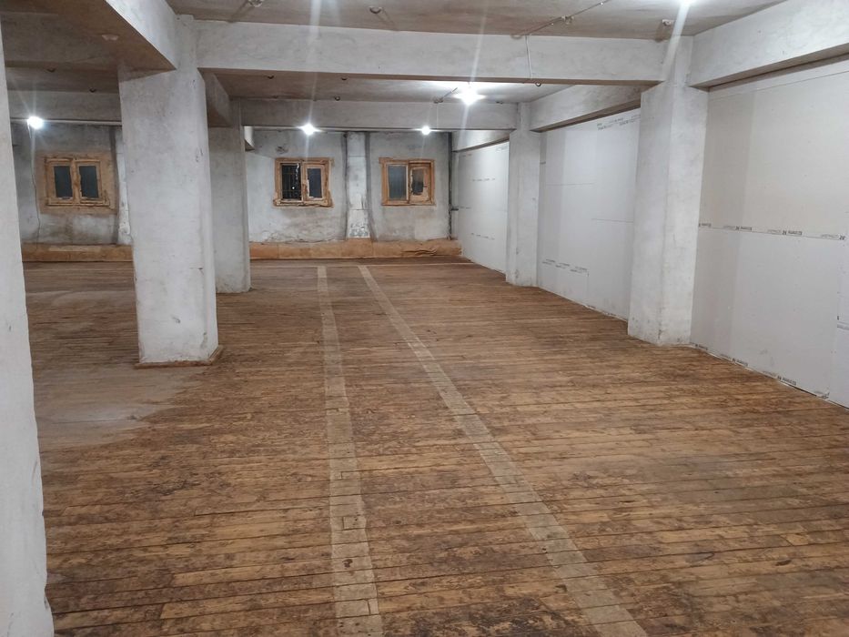 Дава се под наем Склад в Дупница - 220 кв.м за 255 € - Снимка #1