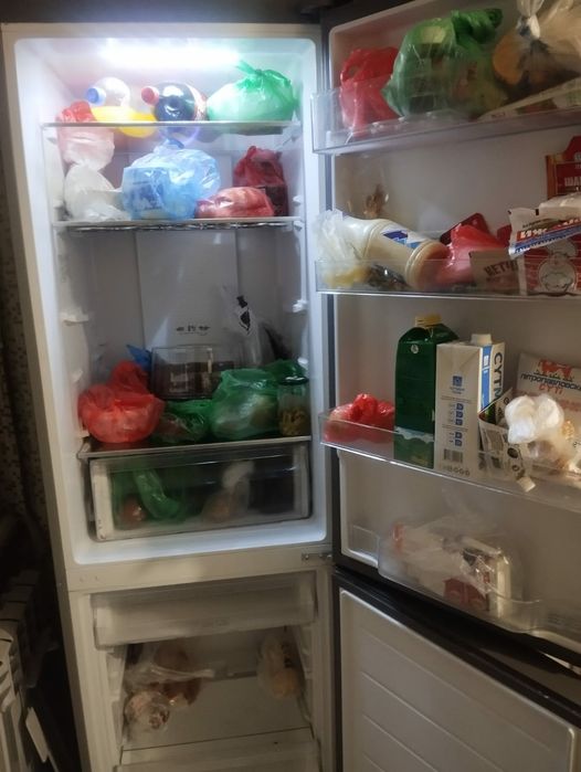 Продам холодильник хайер