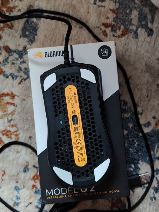 Mouse glorious model O2