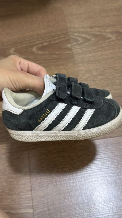 Детские кроссовки adidas Gazelle