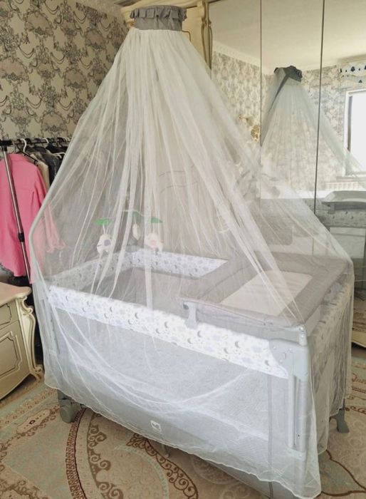 Продаю манеж-кровать,в хорошем состоянии