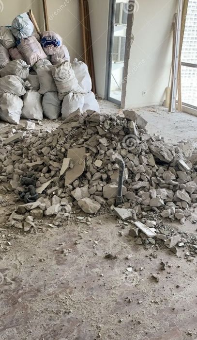 Debarasare Apartamente Mobila Veche Evacuare moloz  gunoi Debarasari.