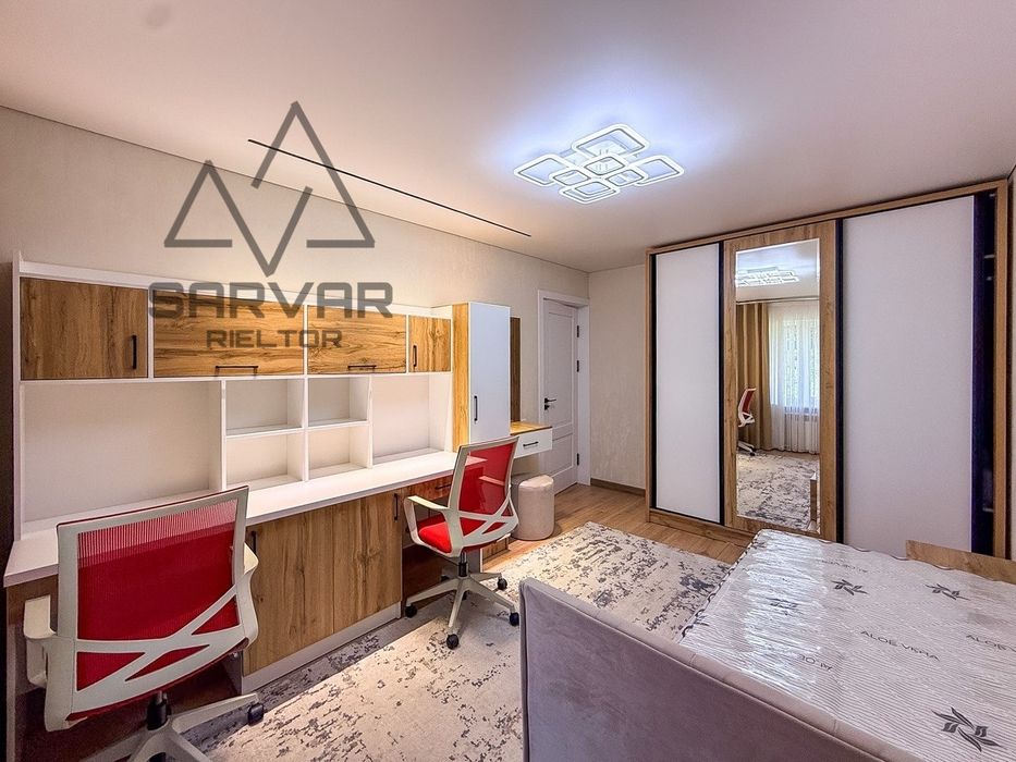 Продам 3/2/4 Буюк ипак Йули Максим Горький