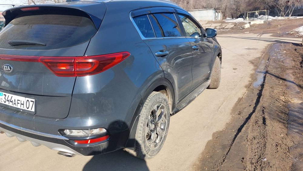 Продам машину кия