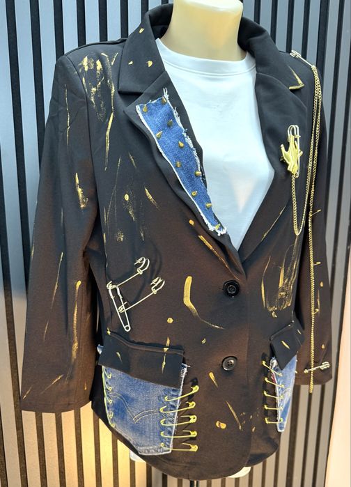 Jachete ,sacouri,pantaloni,sepci