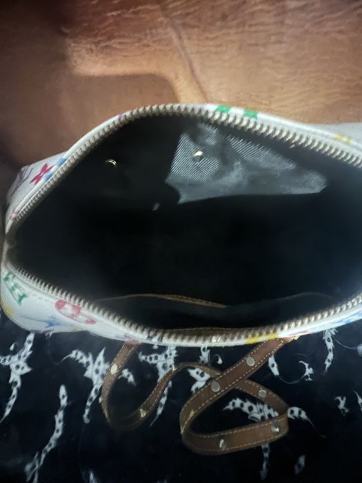 Geanta de umar louis vuitton